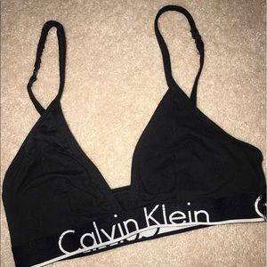 Calvin Klein sports bra black