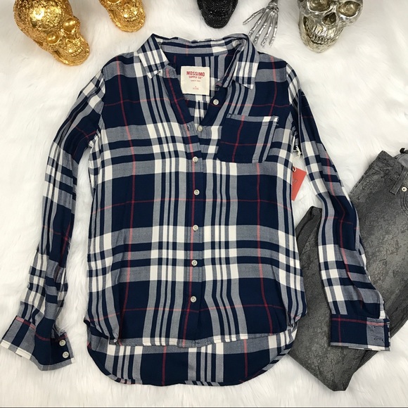 Blue plaid flannel button down shirt - Picture 1 of 2