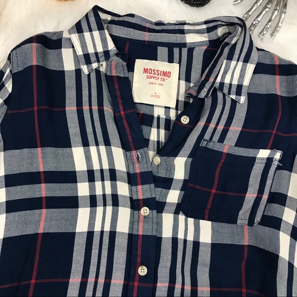 Blue plaid flannel button down shirt - Picture 2 of 2
