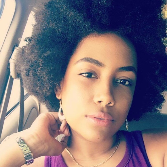 Meet your Posher, Paola - Picture 1 of 1