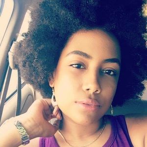 Meet your Posher, Paola