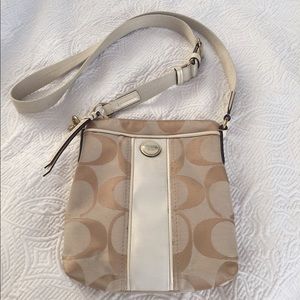 💗 Coach Crossbody Bag