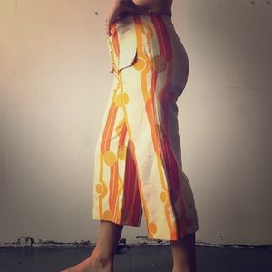 Retro vintage cropped pants