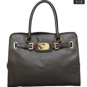 ✨to sell today✨Michael Kors Hamilton pebbled leath