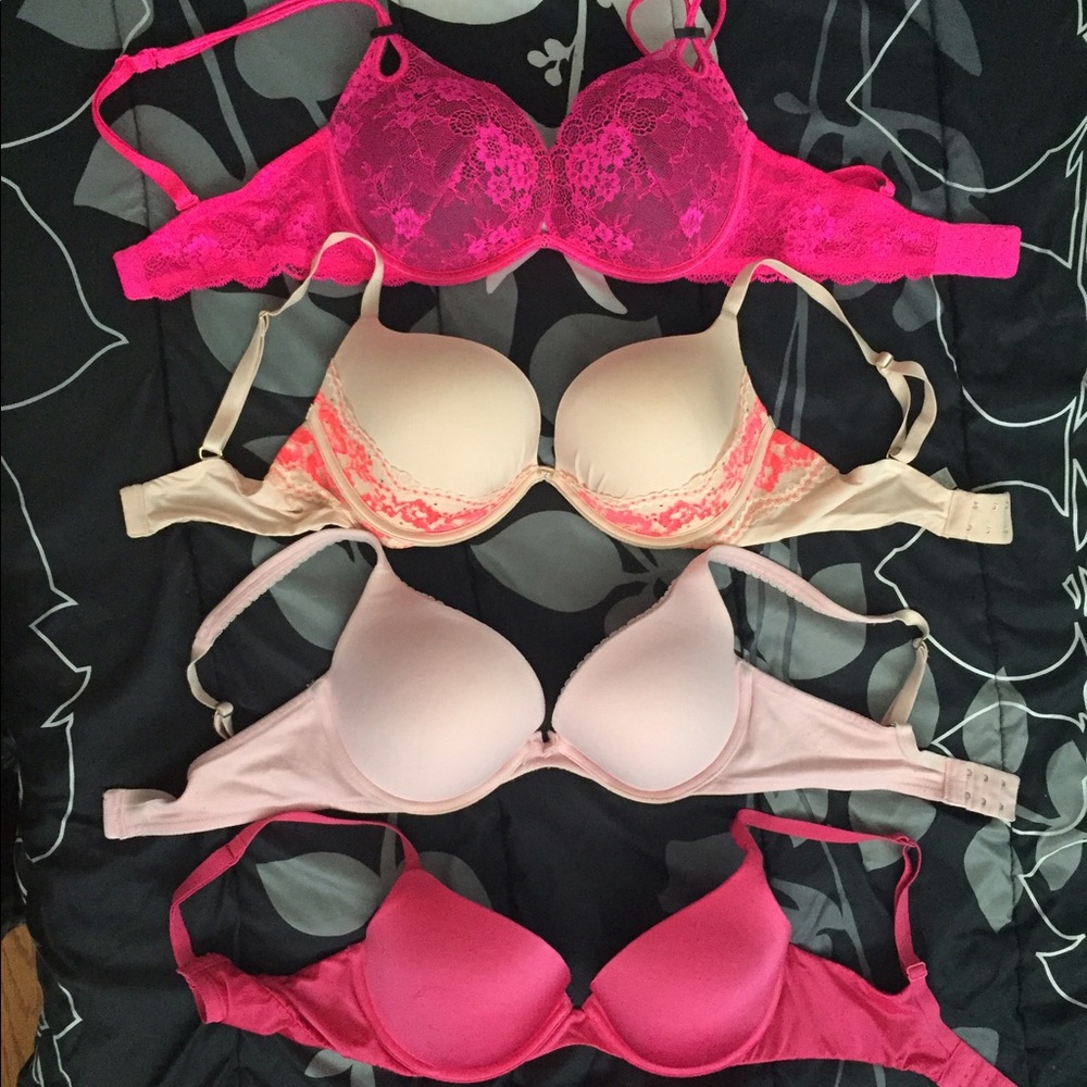 Victoria's Secret 34D push up bra lot