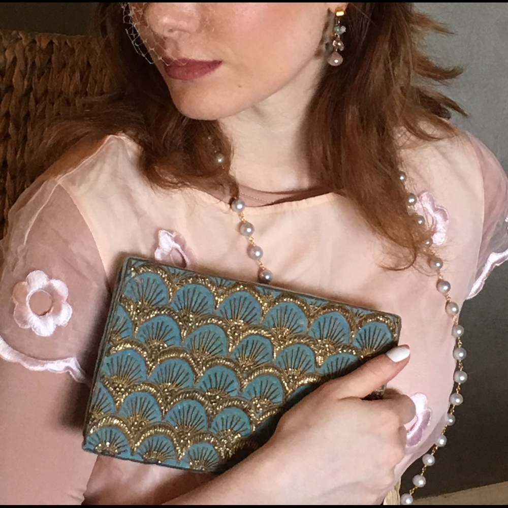 SOLD Vintage Zardozi Embroidered clutch - Picture 4 of 8