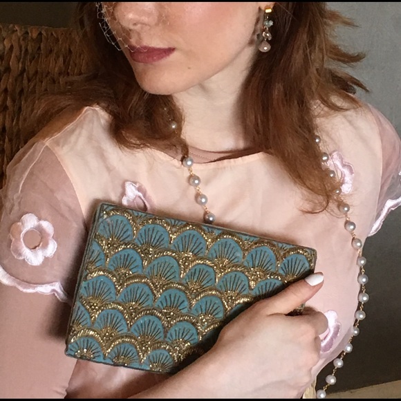 SOLD Vintage Zardozi Embroidered clutch - Picture 4 of 8