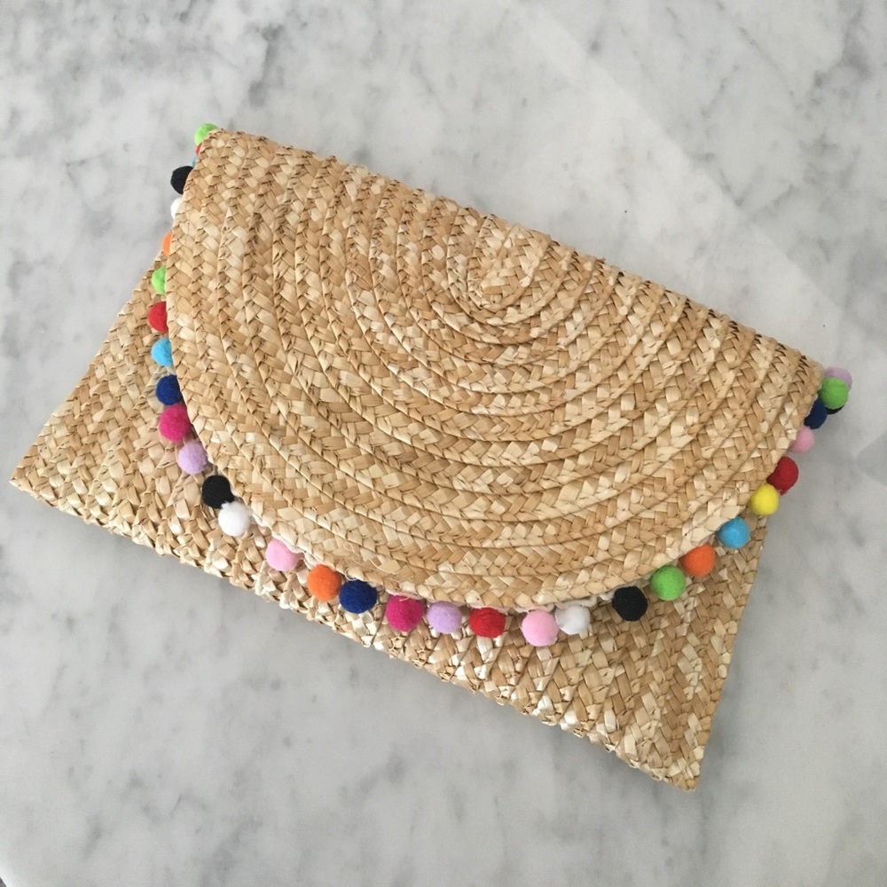 Straw clutch