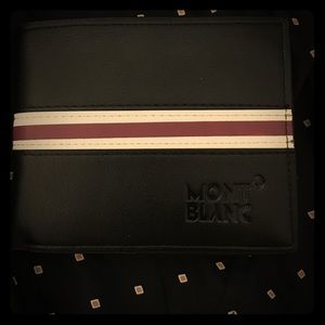 Mint Mont Blanc Wallet. very soft and cushiony.