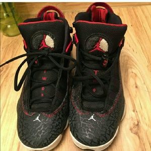 SOLD Nike Air Jordan 6 ring size 6Y