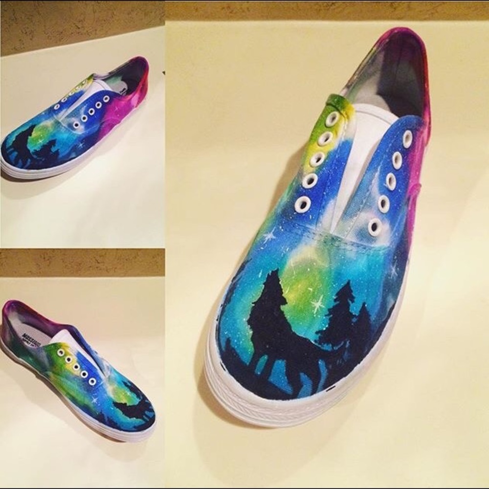Shoes - Picture 2 of 3