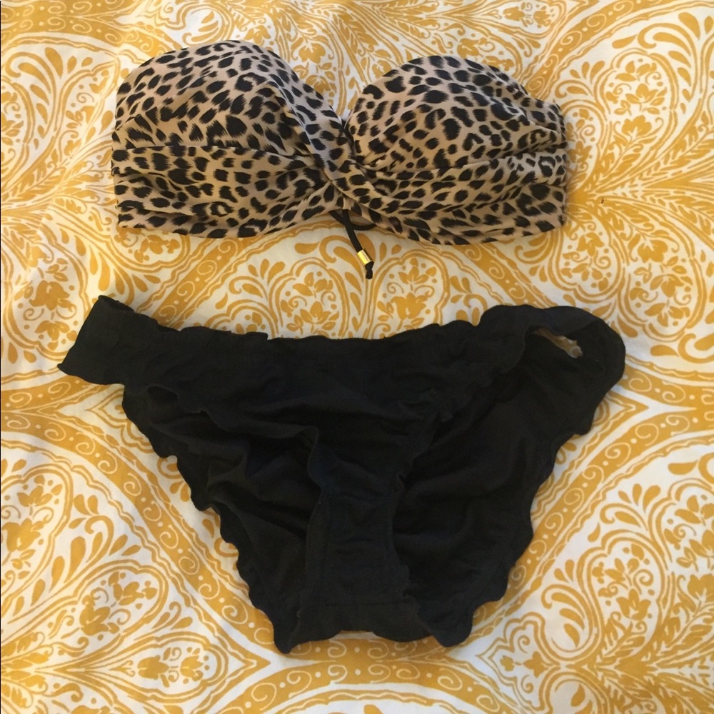 SEXY VICTORIAS Ruffle bottoms BLACK