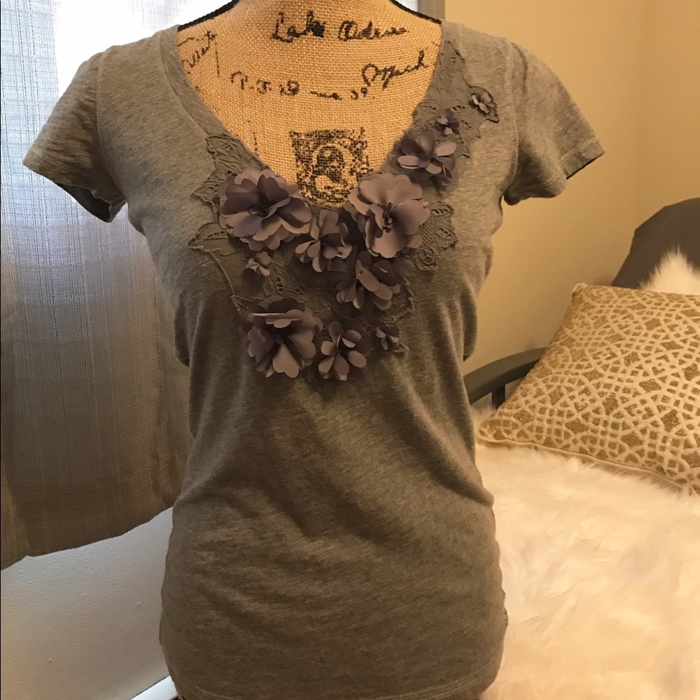 Abercrombie and Fitch grey V-neck tee