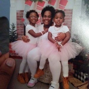 Meet your Posher, Latiera