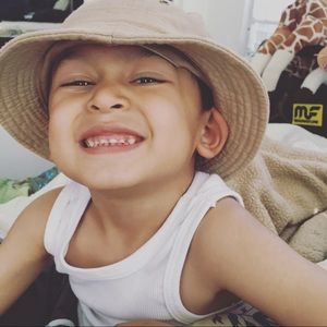 Meet your Posher, Ofelia