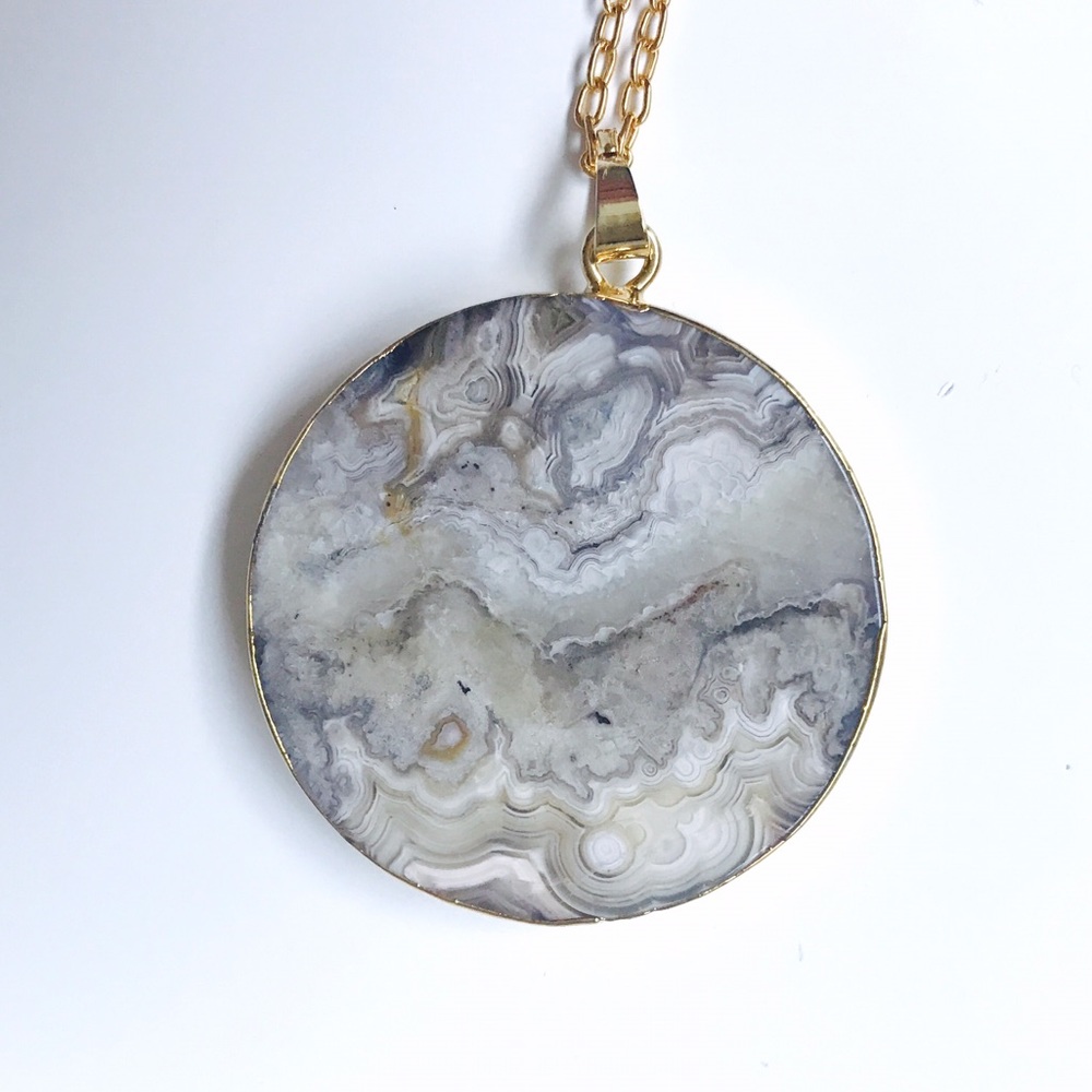 Grey Mexican Crazy Lace Agate Necklace, Gold - Picture 2 of 5