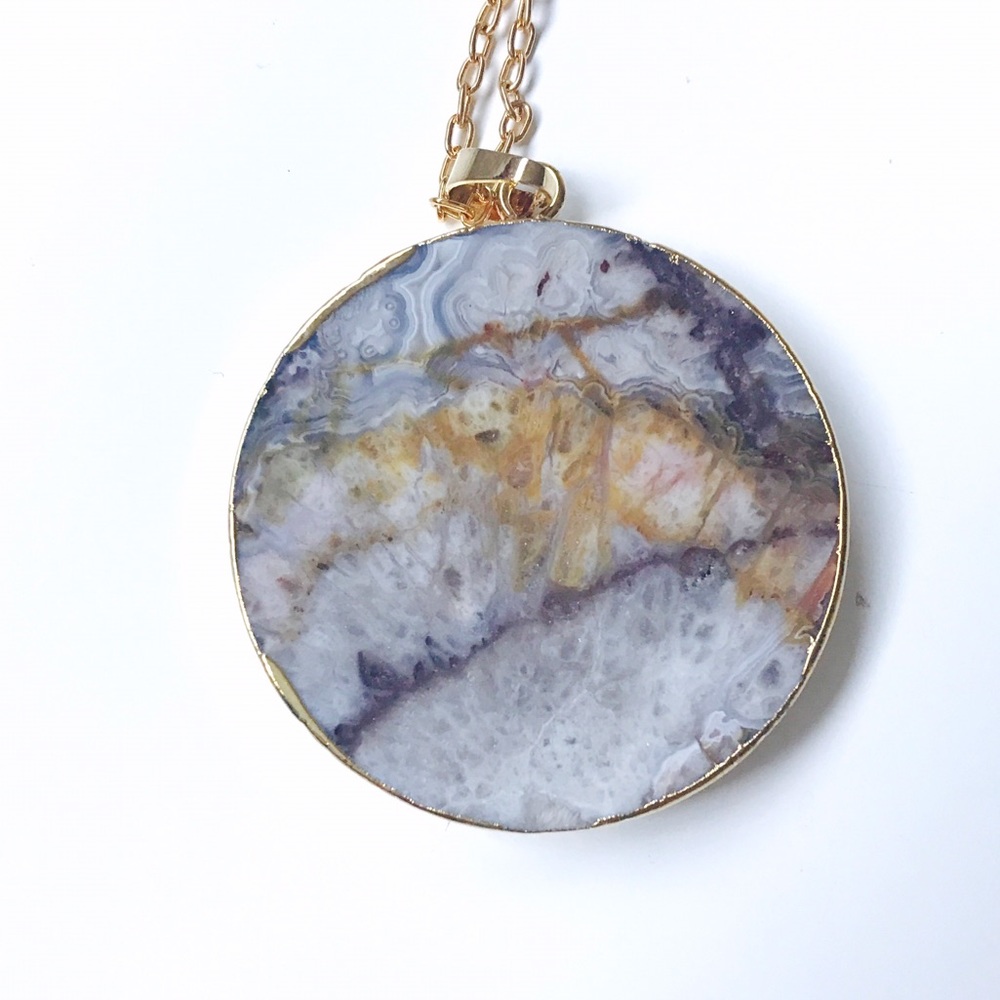 Grey Mexican Crazy Lace Agate Necklace, Gold - Picture 4 of 5