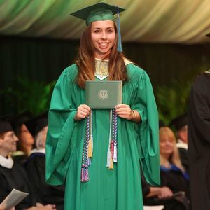 Meet your Posher, Claire