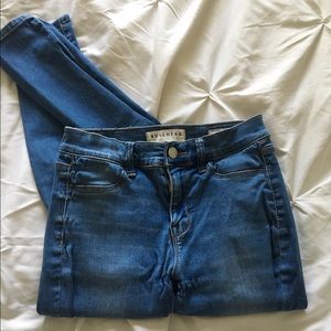 Pacsun bullhead jeans!