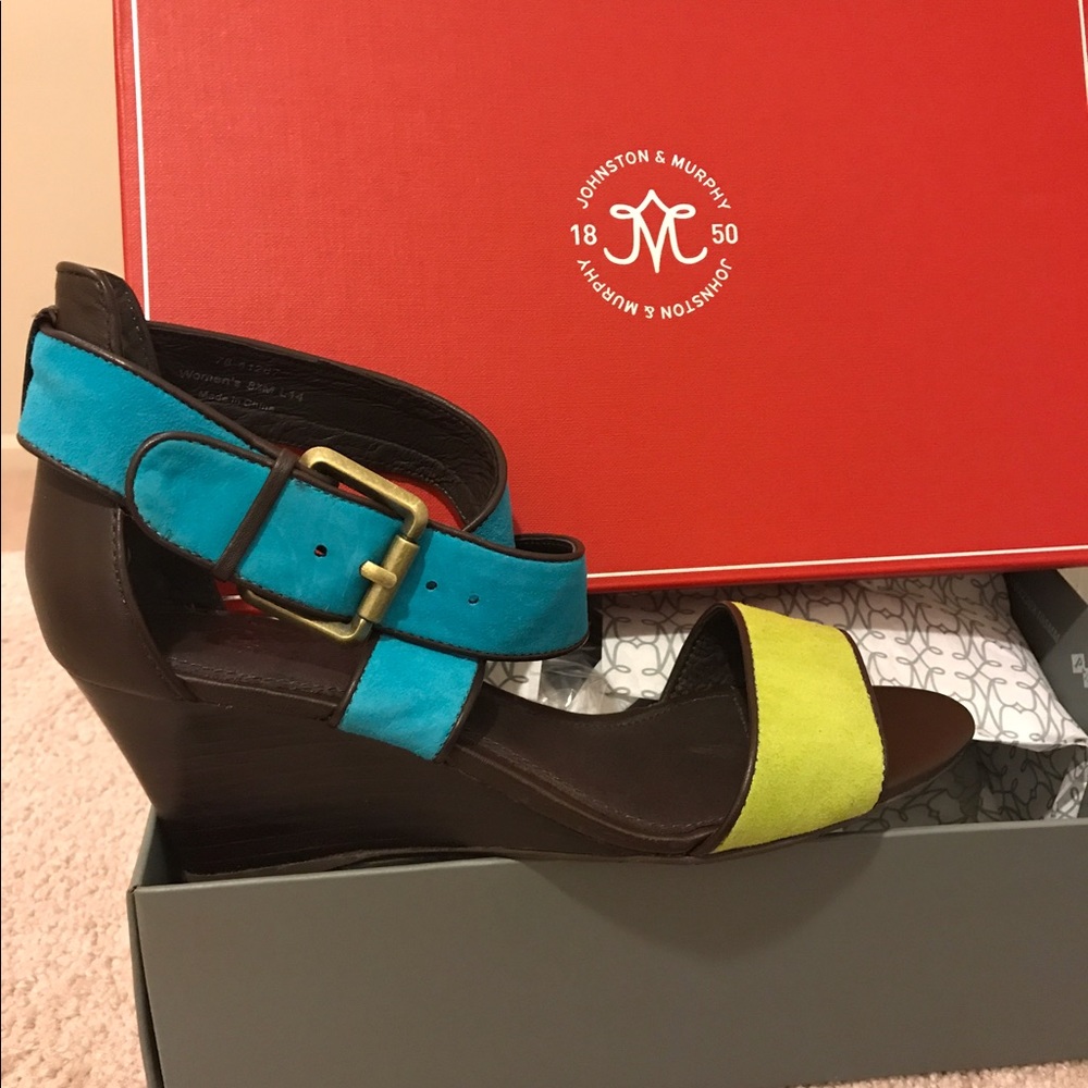 Johnston and Murphy Wedge Sandles