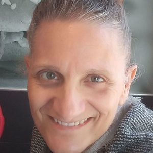 Meet your Posher, Suzanne