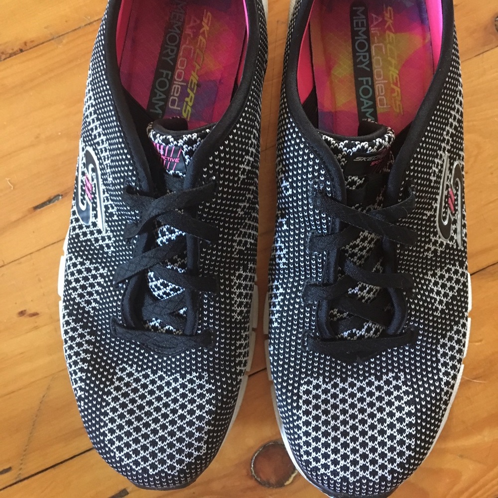 Skechers memory foam sneakers