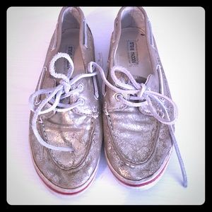 Steve Madden Gold Shoes!