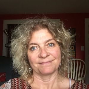 Meet your Posher, Angela