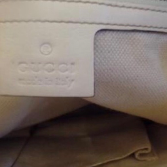 Gucci Handbag with Interlocking G's - Picture 4 of 5