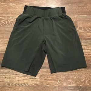 Lululemon Men's The Short Luxtreme Line 9"