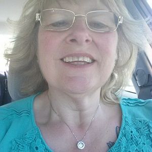 Meet your Posher, Linda