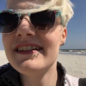 Meet your Posher, Christine