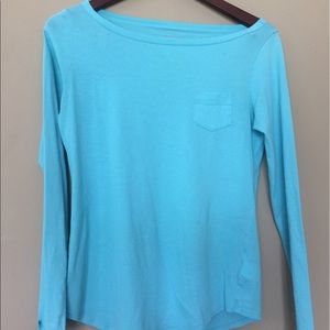 LILLY PULLITZER solid blue long sleeve t w/ pocket