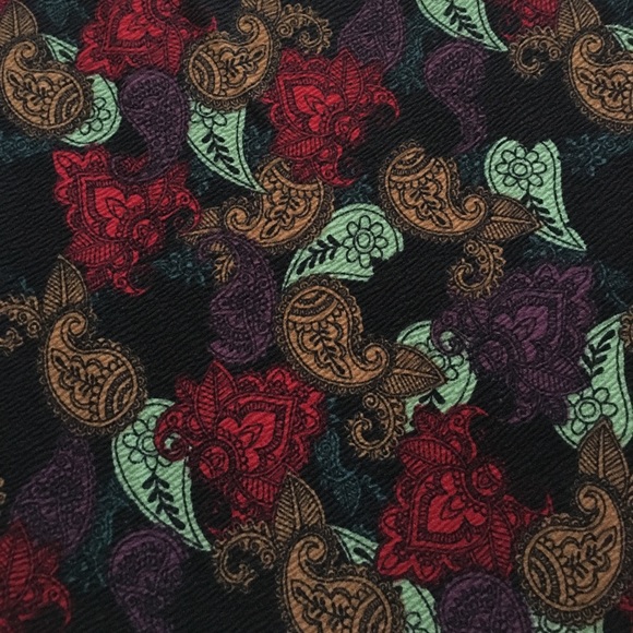 LuLaRoe Nicole - Picture 2 of 4