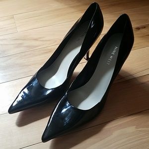 Black Patten leather pumps