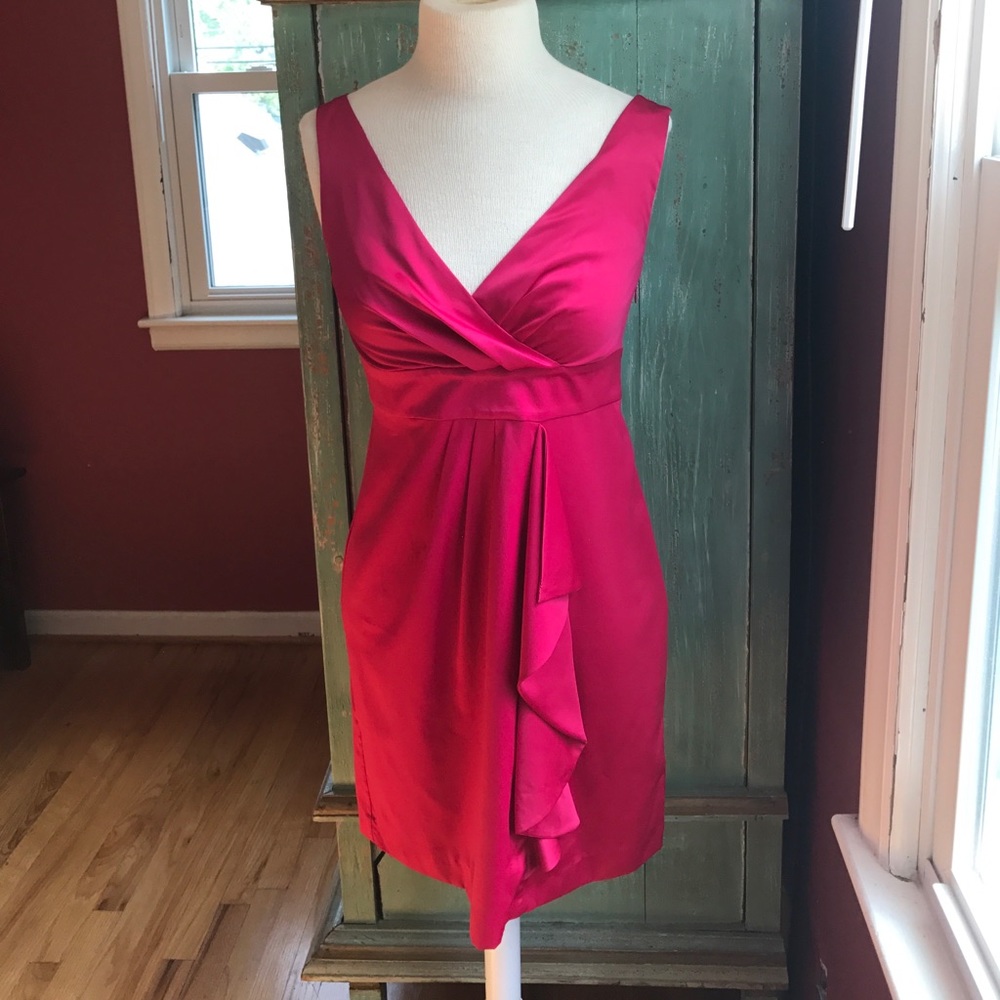 Banana Republic. Fushia silky Cocktail Dress 8P