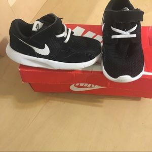 8c Nike Kaishi
