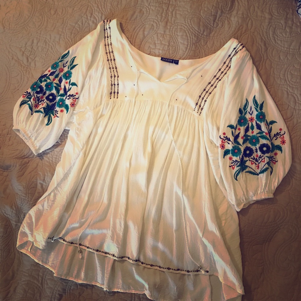 NWOT! Peasant blouse
