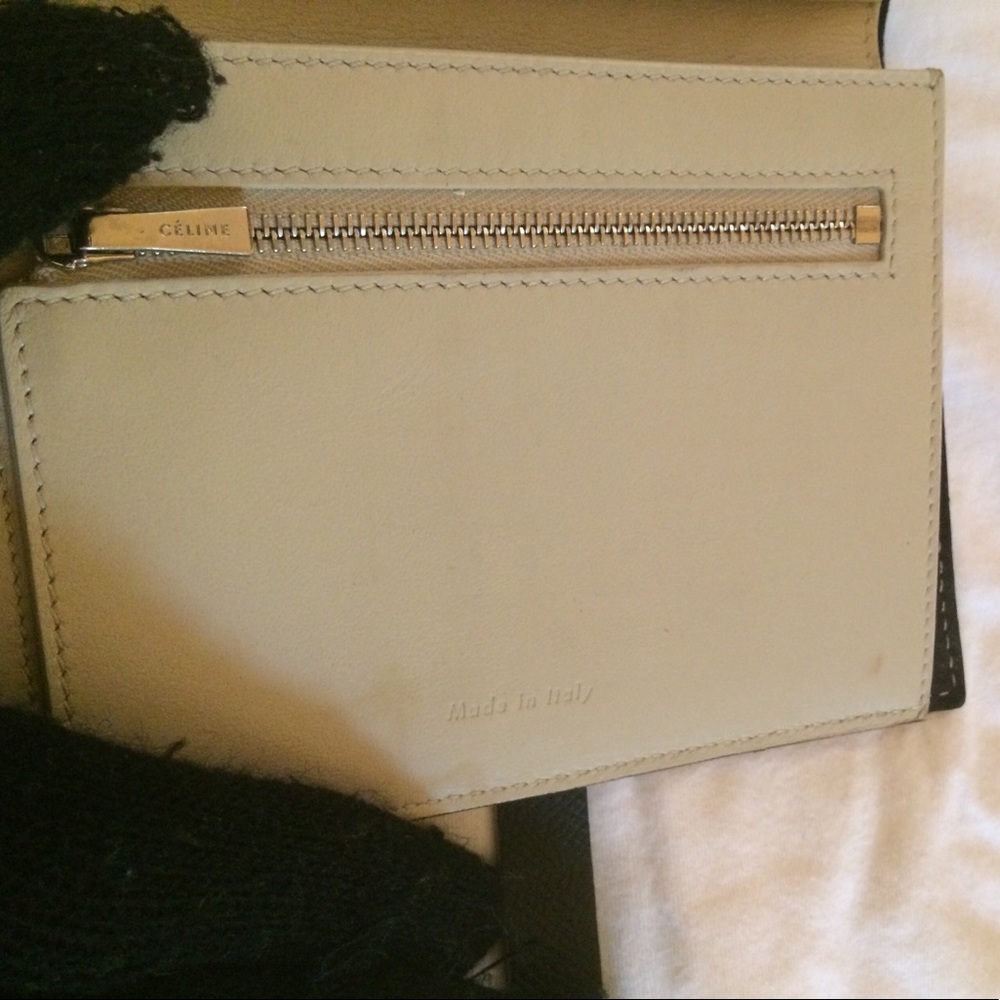 Like New Celine large Wallet 👛💯 - Picture 2 of 4