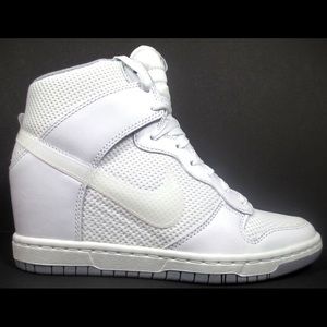 Nike Sky Hi Dunk White size 7