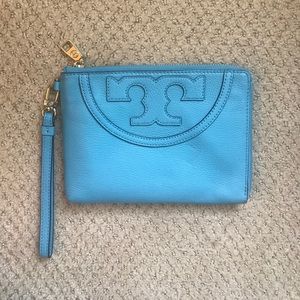 TORY BURCH WRISTLET