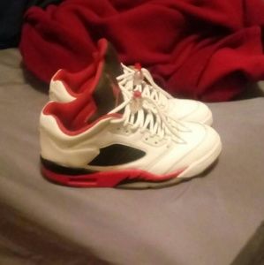 Fire red 5s