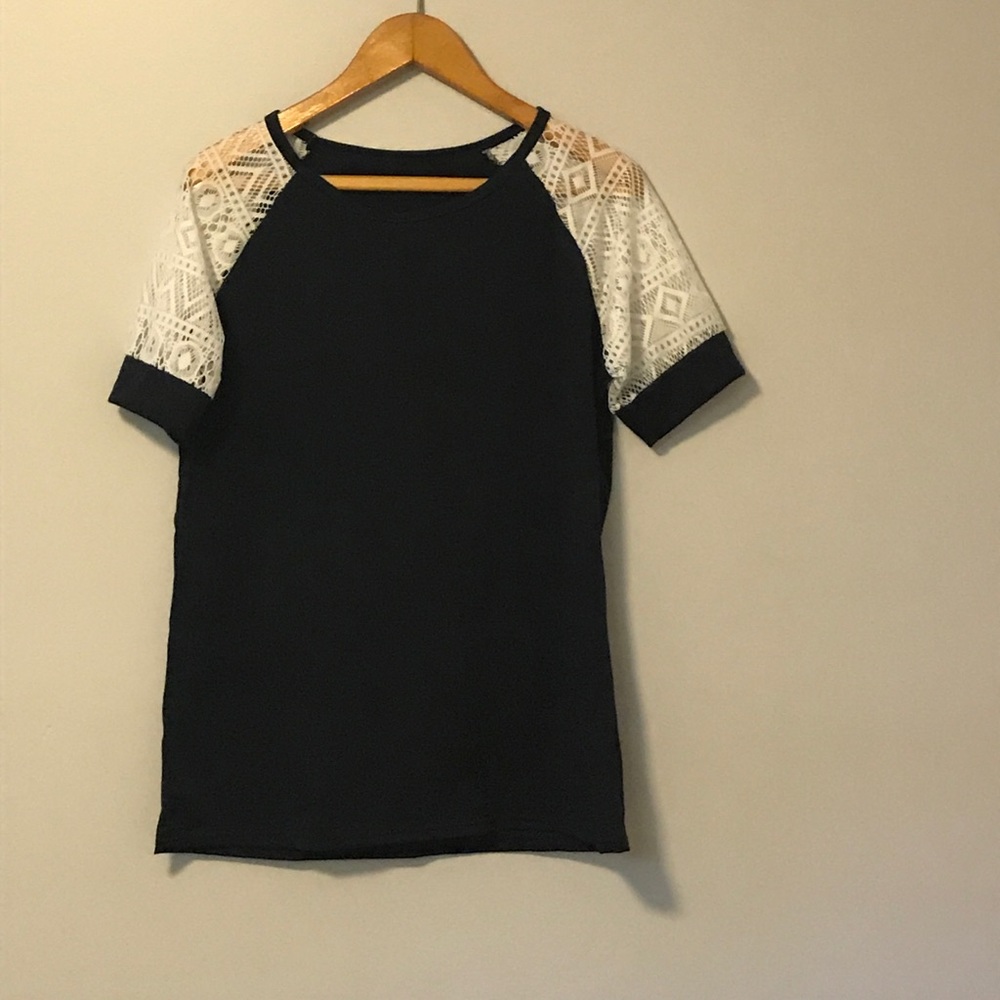 Tee shirt