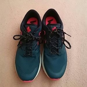 NEW BALANCE SPEED RIDE 690 AT