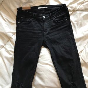Black Zara destroyed ankle jeans