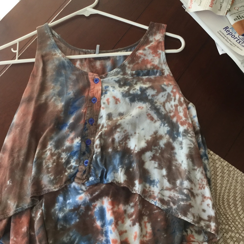 Sparkle and fade top