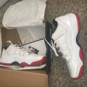 Retro Jordan 11 low cherry red and white