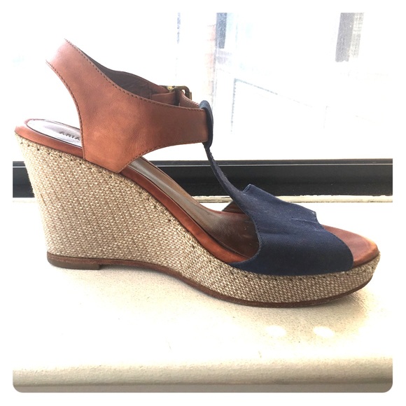 Ariana Bohling Wedge Sandals - Picture 3 of 6
