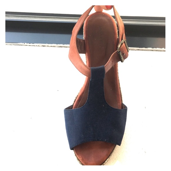 Ariana Bohling Wedge Sandals - Picture 4 of 6