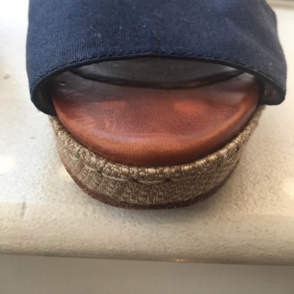 Ariana Bohling Wedge Sandals - Picture 5 of 6